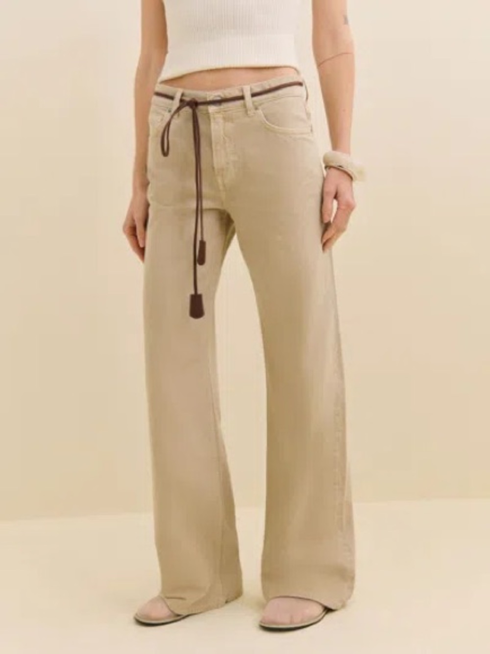 Reformation Cary Low Rise Slouchy Wide Leg Jean in Size 28